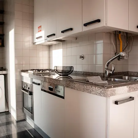 Premium Flat At Ajuda/belém With Balcony, Parking! Appartement Lisboa